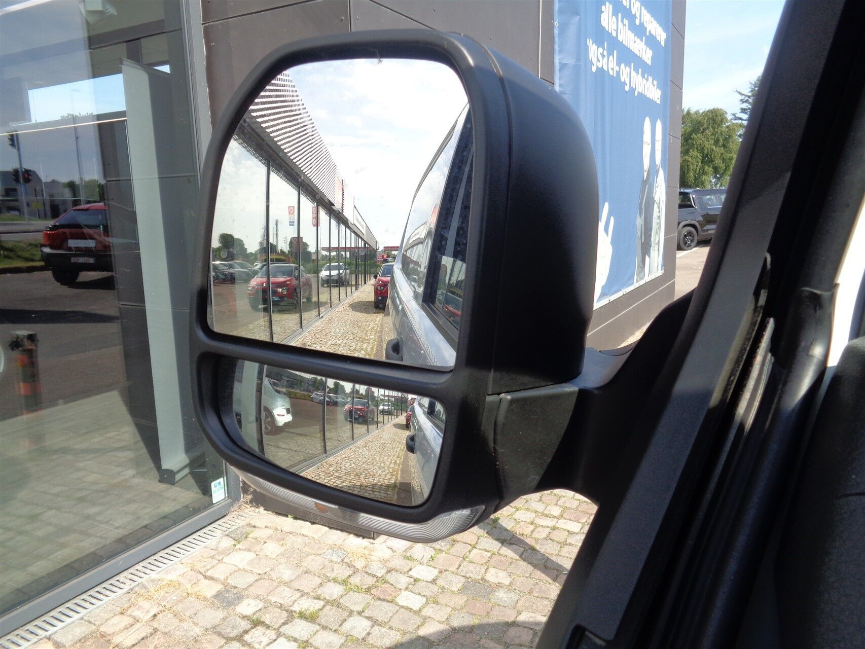 Hvid VW e-Transporter fra 2025