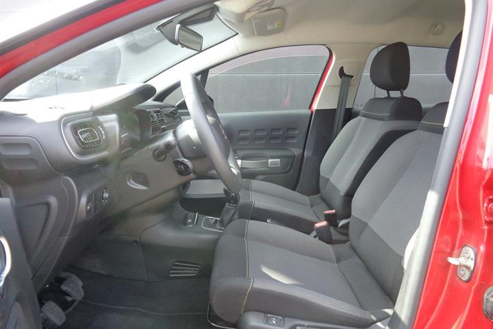Rød Citroën C3 fra 2023