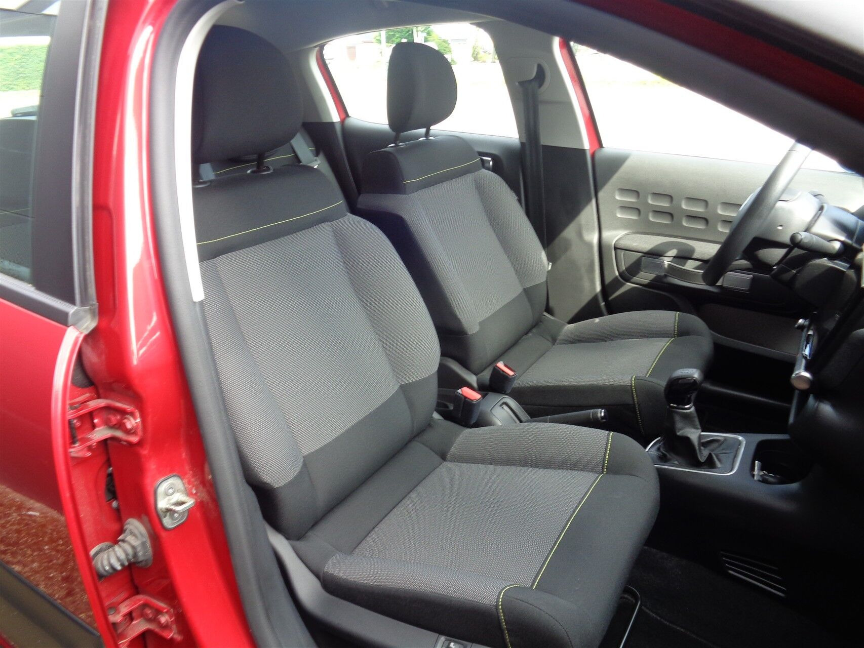 Rød Citroën C3 fra 2023