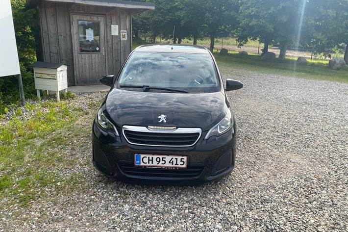 Sort Peugeot 108 fra 2017