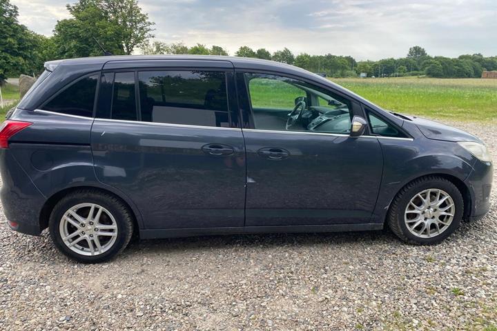 Grå Ford Grand C-Max fra 2011