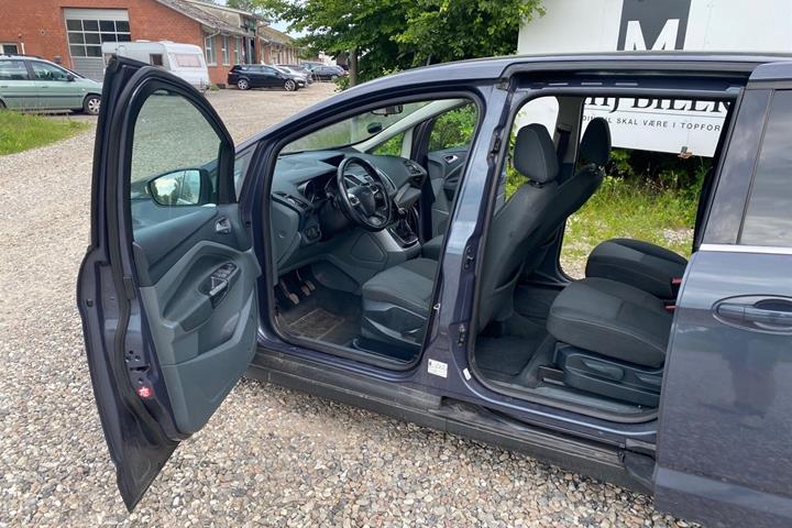 Grå Ford Grand C-Max fra 2011
