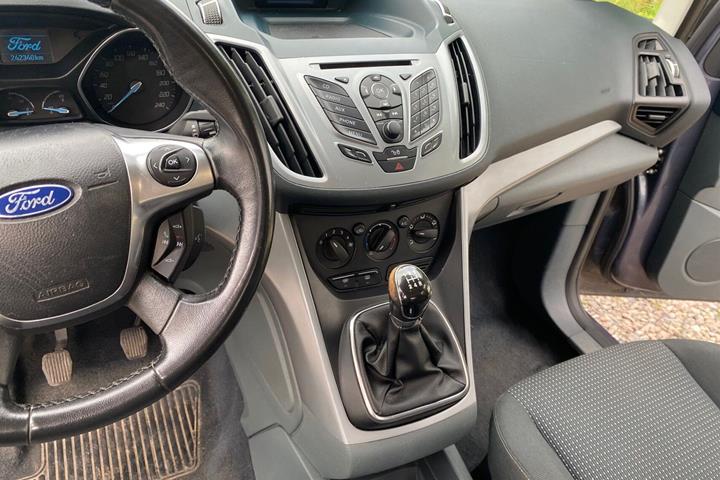 Grå Ford Grand C-Max fra 2011