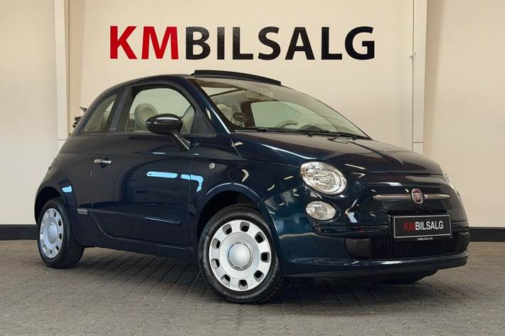 Blå Fiat 500C fra 2013