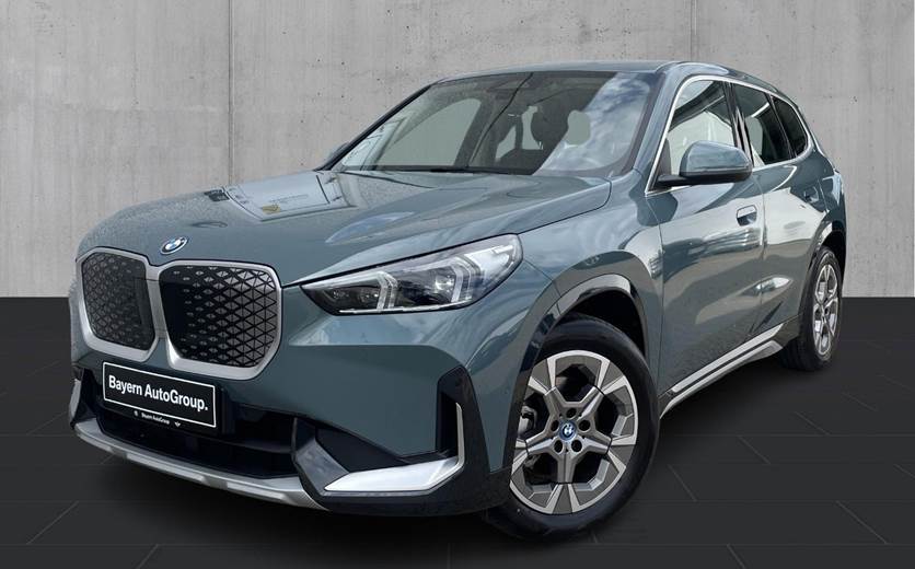 BMW iX1 eDrive20 X-Line