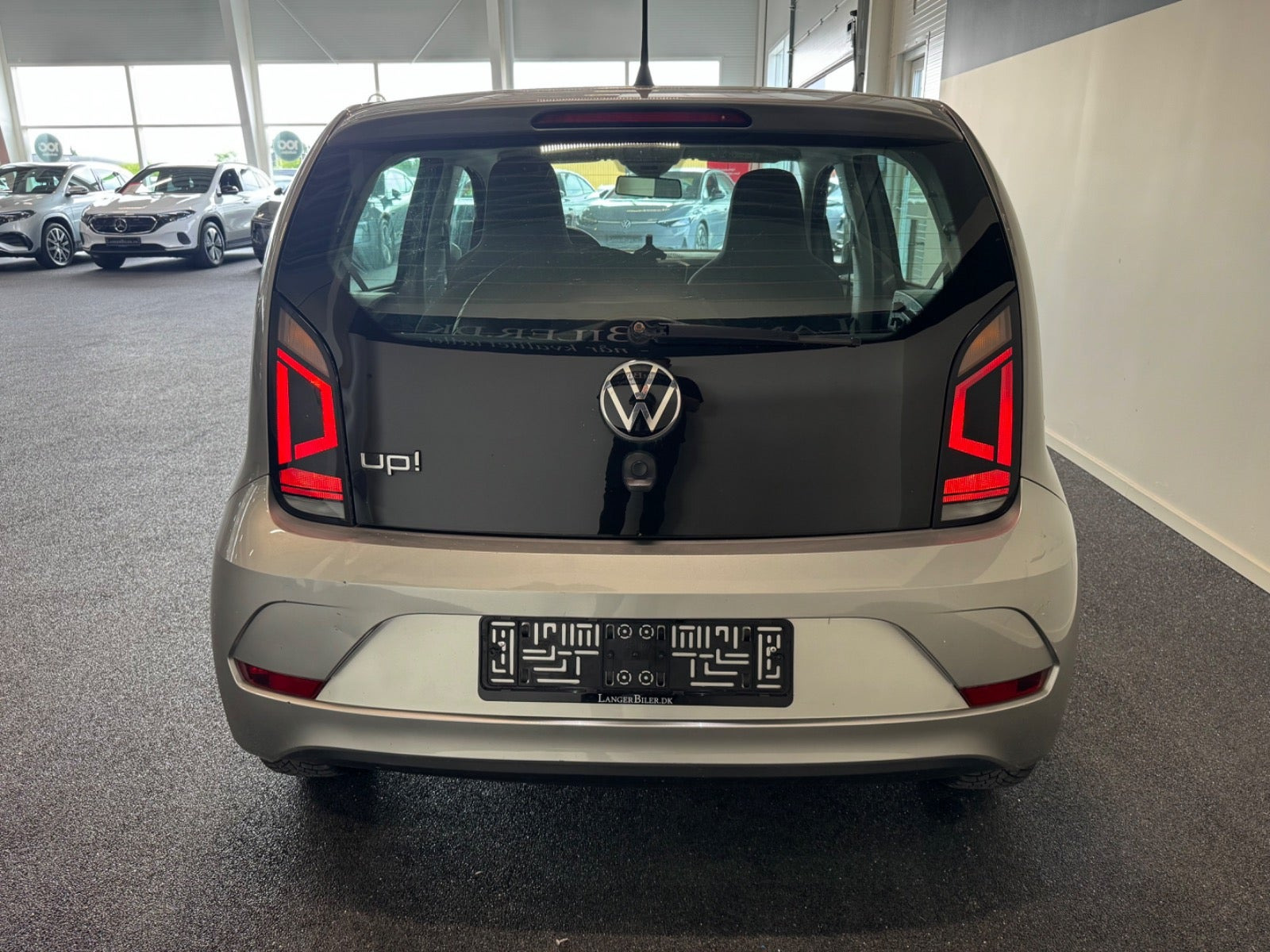 Grå VW UP! fra 2022