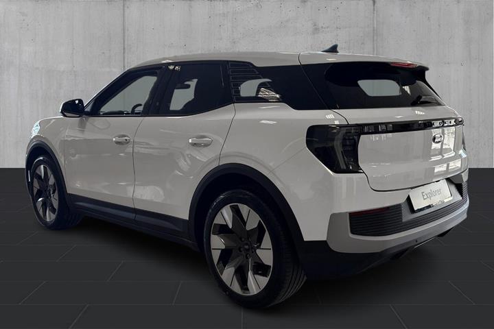 Hvid Ford Explorer fra 2025
