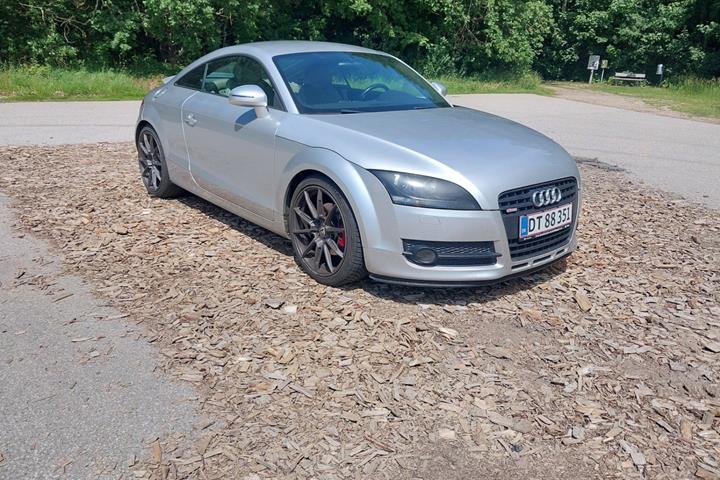 Sølv Audi TT fra 2006