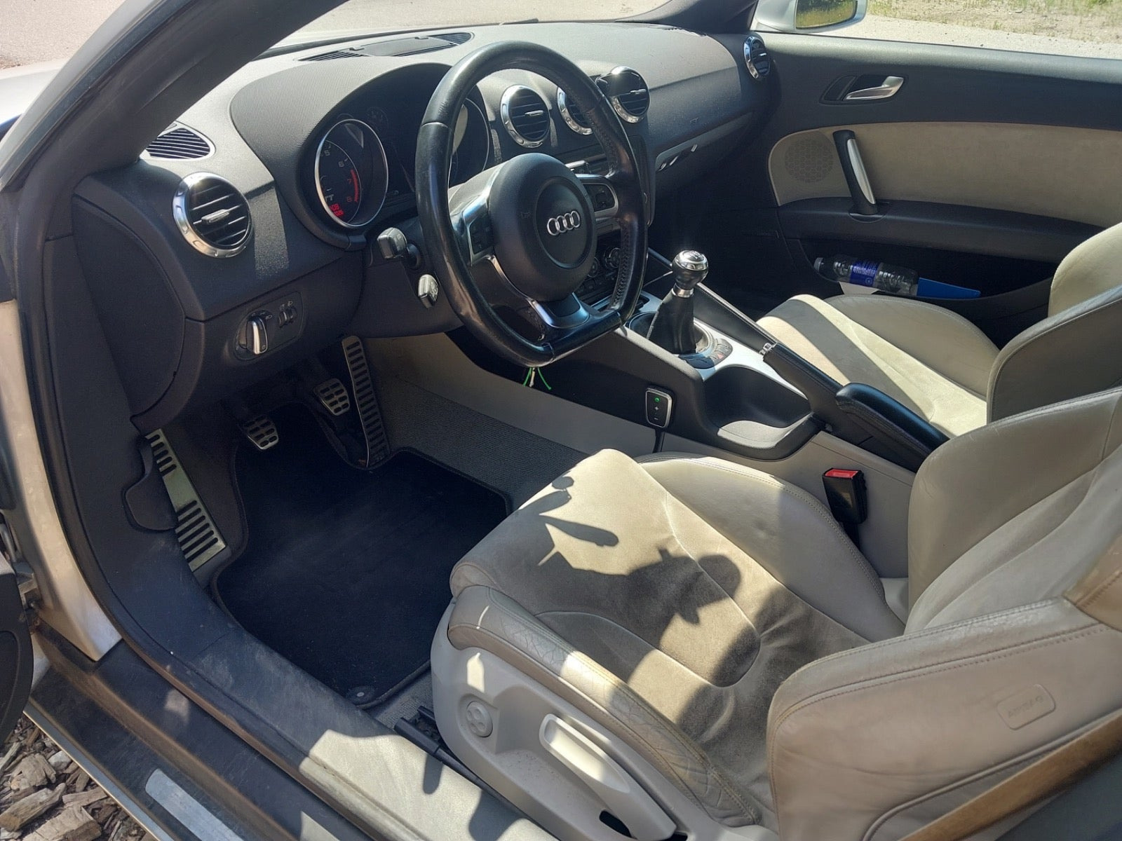 Sølv Audi TT fra 2006