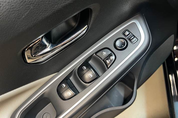 Sort Nissan Micra fra 2018