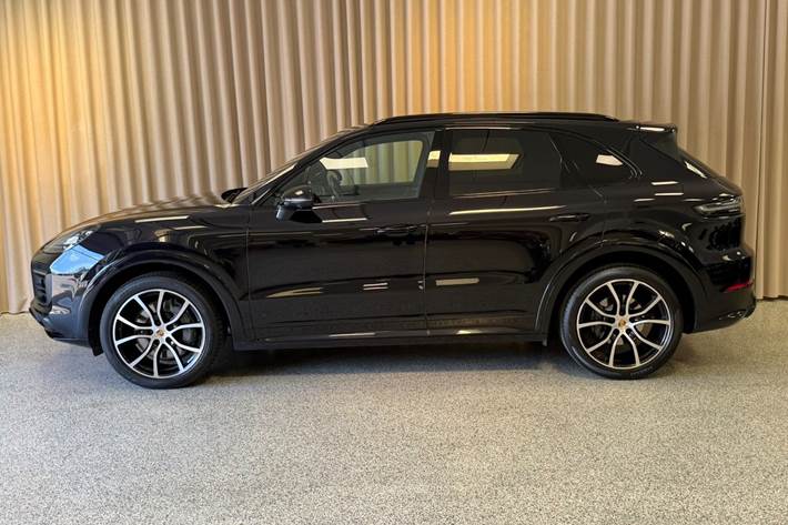 Sort Porsche Cayenne S fra 2018