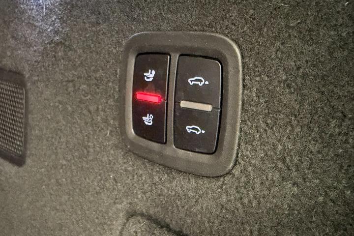Sort Porsche Cayenne S fra 2018