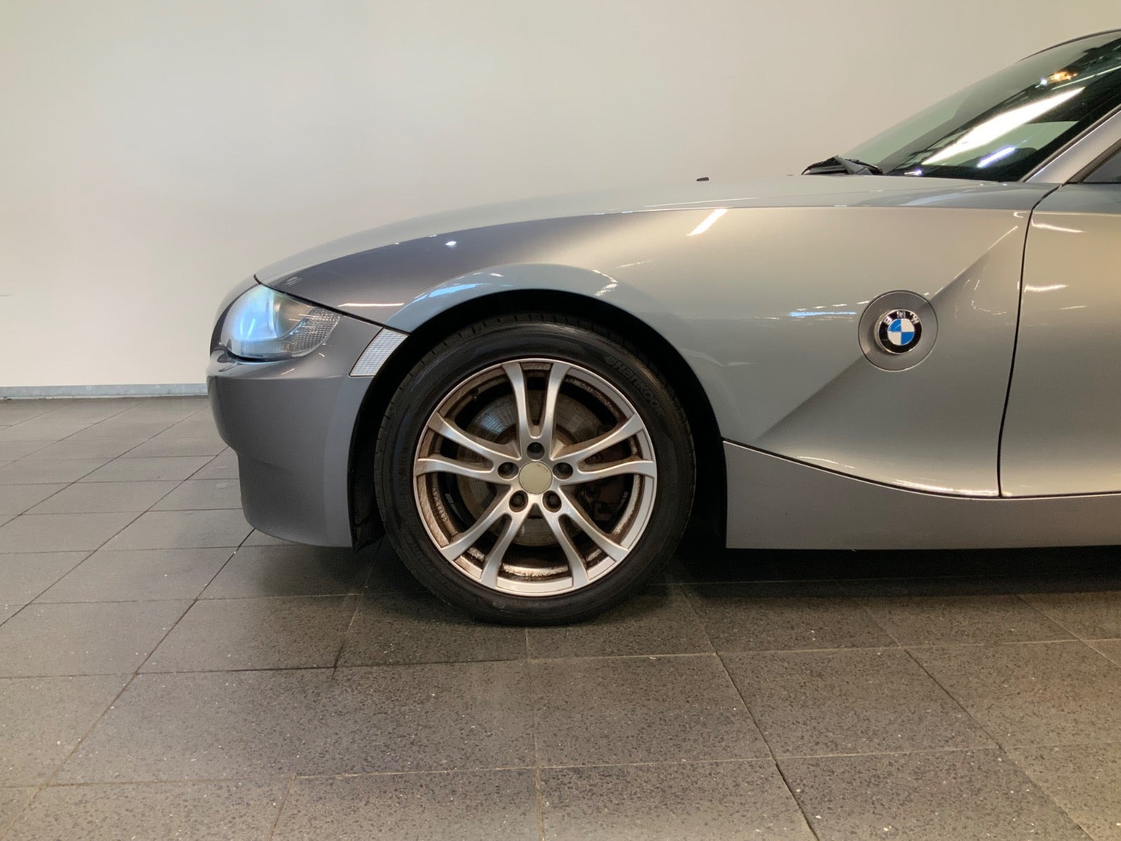 Grå BMW Z4 fra 2007