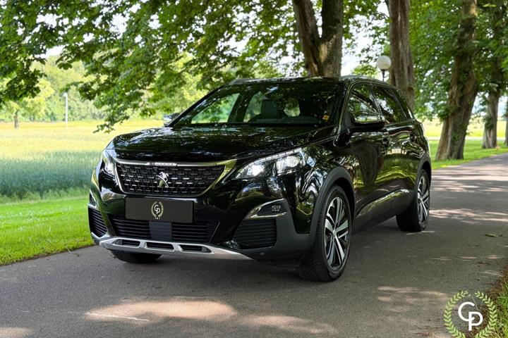 Sort Peugeot 5008 fra 2017 set udefra