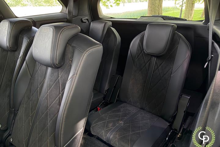 Sort Peugeot 5008 fra 2017