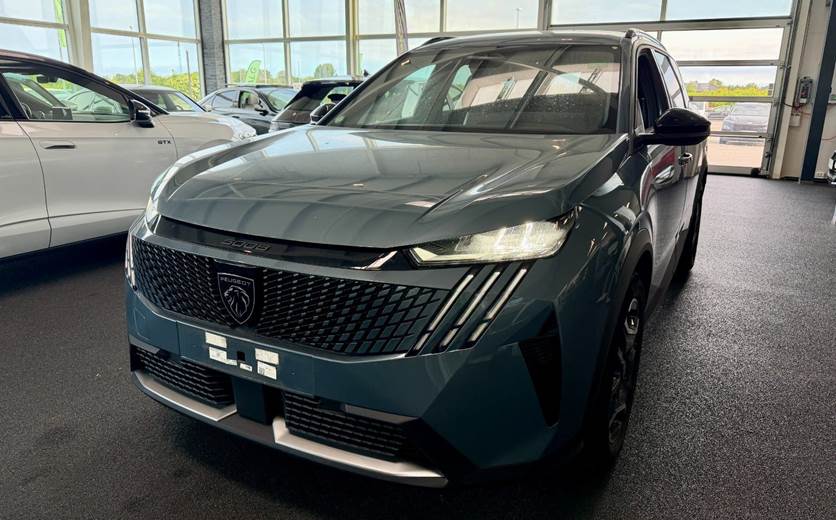 Peugeot e-5008 77 Allure 7prs