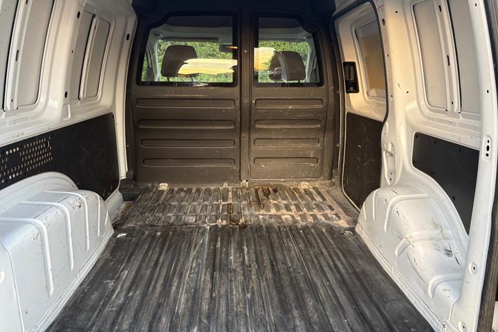 Hvid VW Caddy fra 2018
