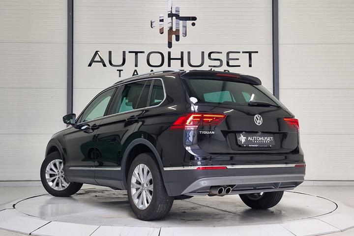 Sort VW Tiguan fra 2019