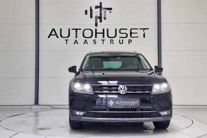 Sort VW Tiguan fra 2019