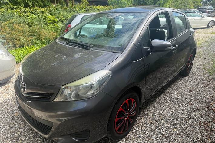 undefined Toyota Yaris fra 2012