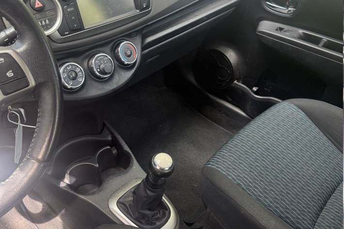 undefined Toyota Yaris fra 2012