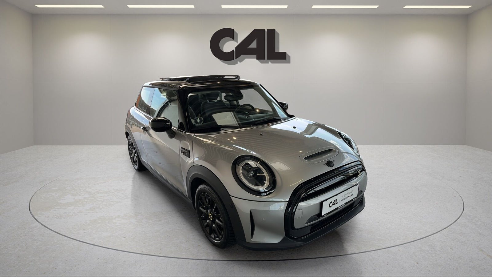 Sølv Mini Cooper SE fra 2023