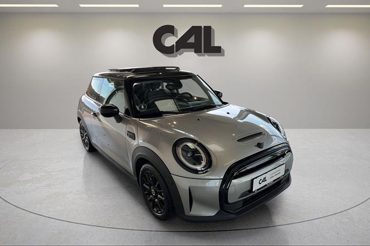 Sølv Mini Cooper SE fra 2023
