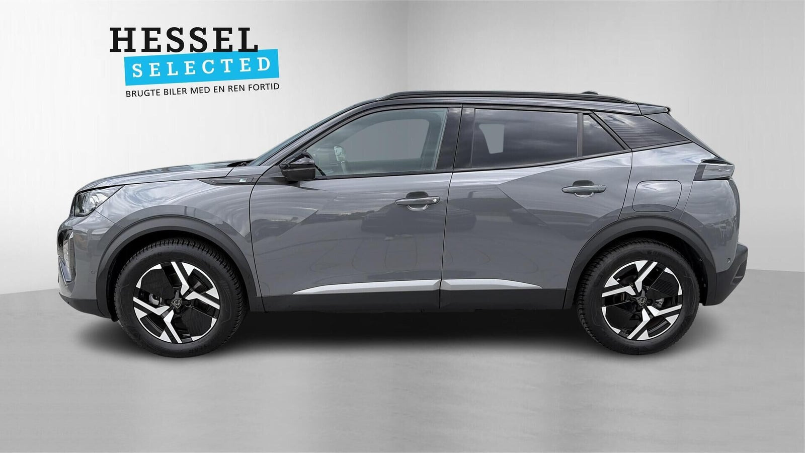 Grå Peugeot e-2008 fra 2024