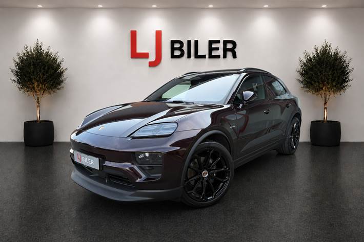 undefined Porsche Macan 4 fra 2024