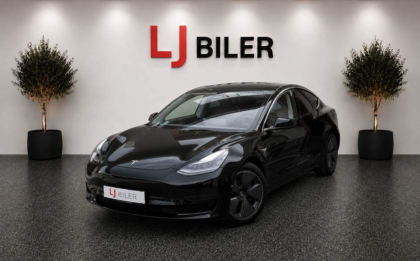 Tesla Model 3 RWD
