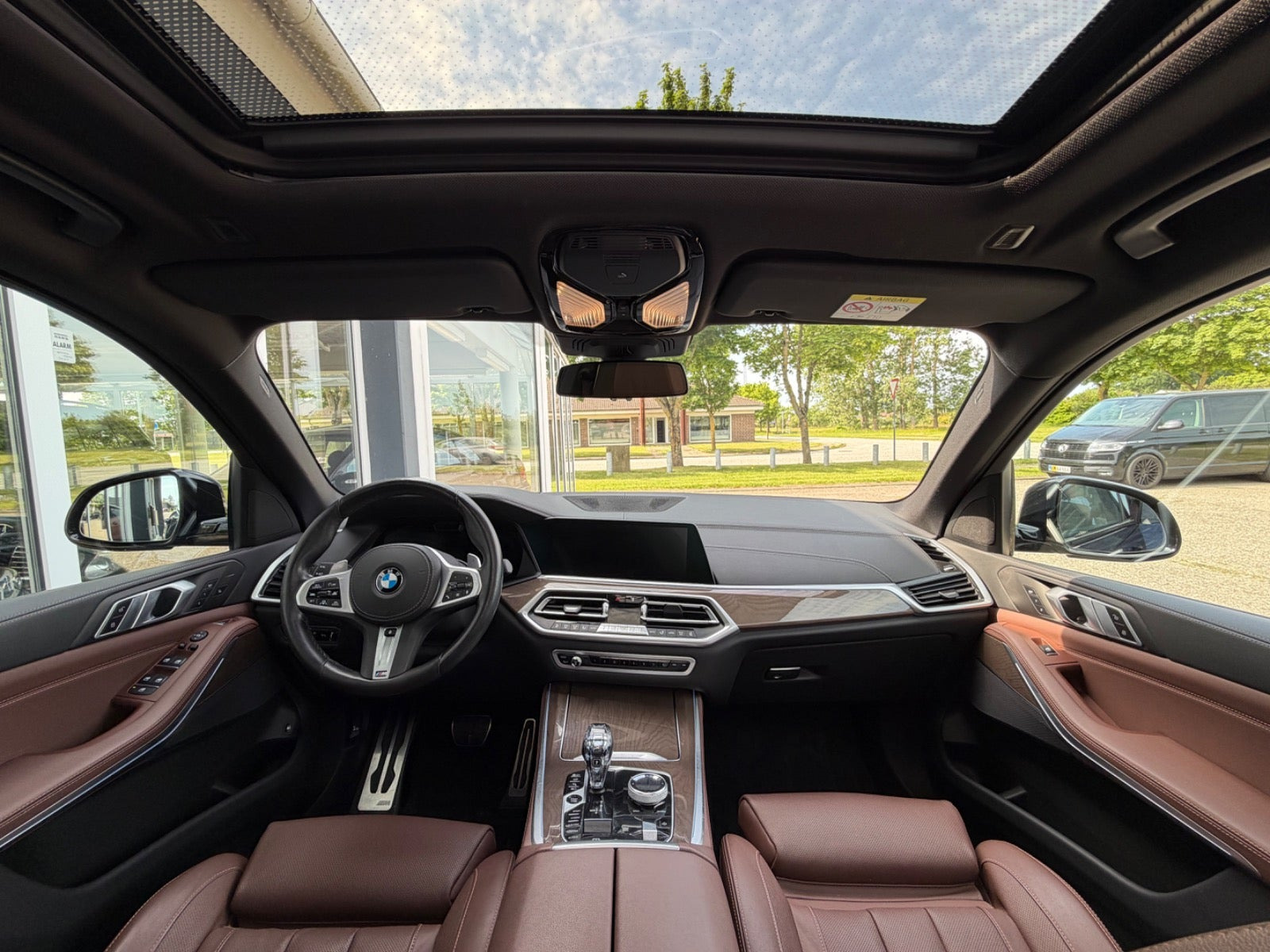 Blå BMW X5 fra 2021