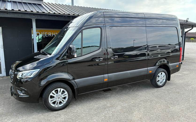 Mercedes Sprinter 319 3,0 CDi A2 Kassevogn aut. RWD