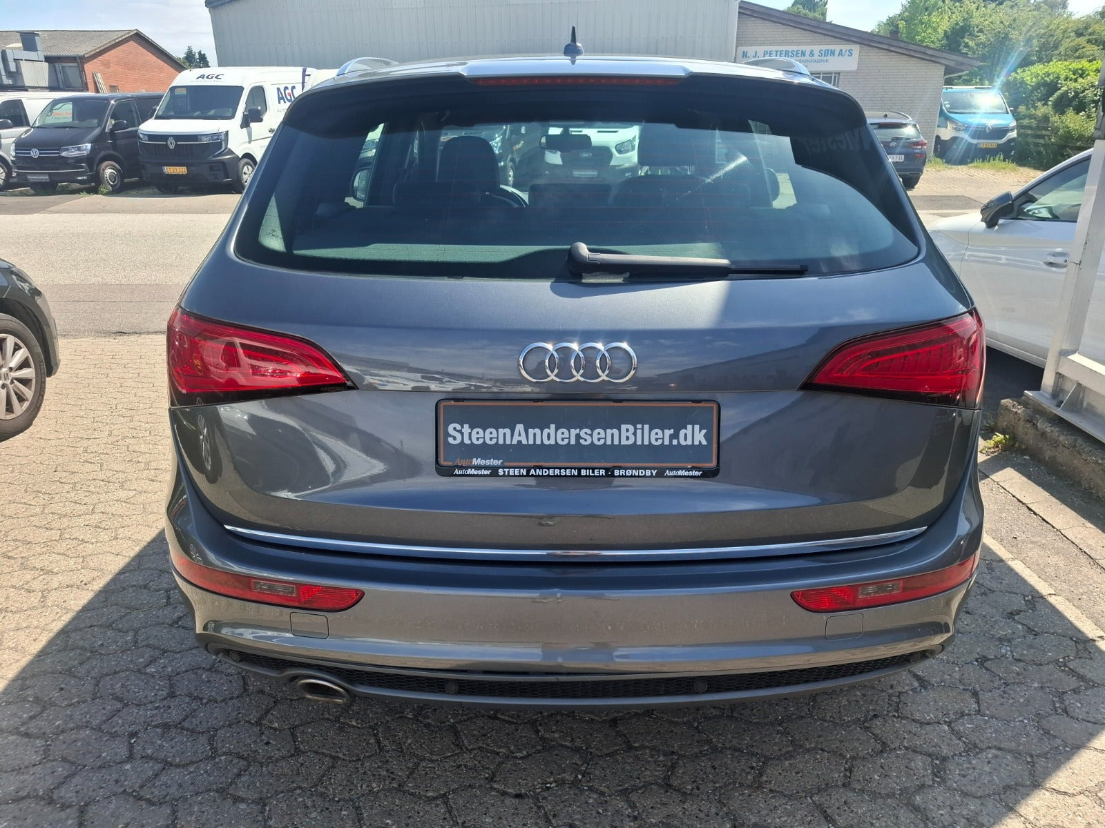 Grå Audi Q5 fra 2017