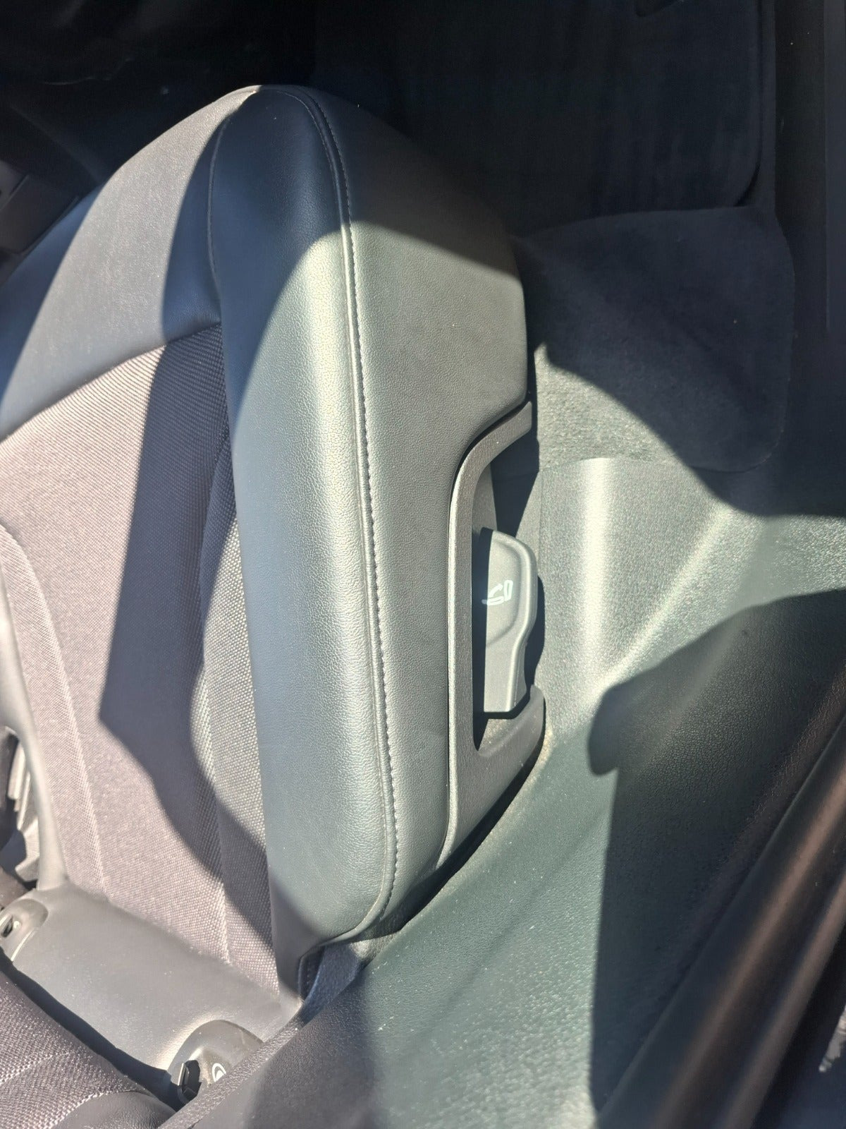 Grå Audi Q5 fra 2017