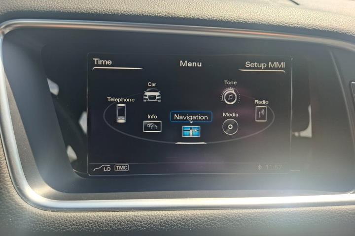 Grå Audi Q5 fra 2017