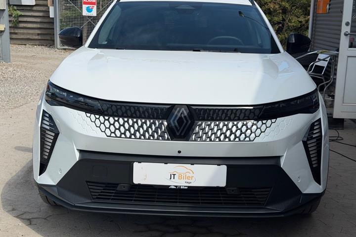 Hvid Renault Scenic E-Tech fra 2024