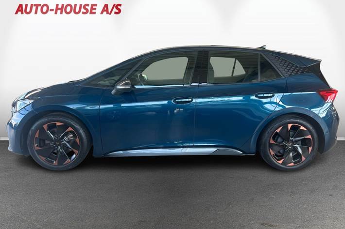 Blå Cupra Born fra 2022