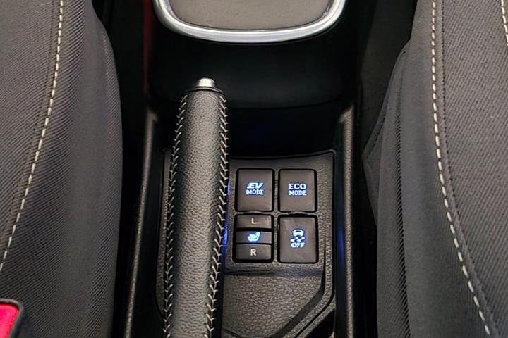 Hvid Toyota Yaris fra 2018