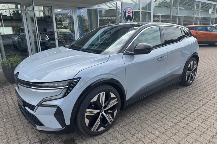 Grå Renault Megane E-Tech fra 2024
