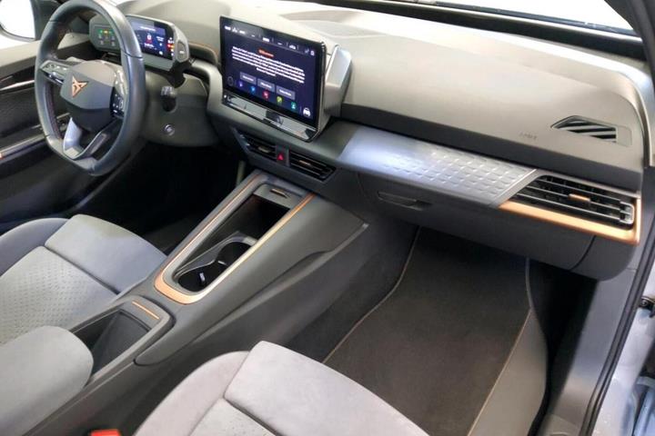 Grå Cupra Born fra 2024