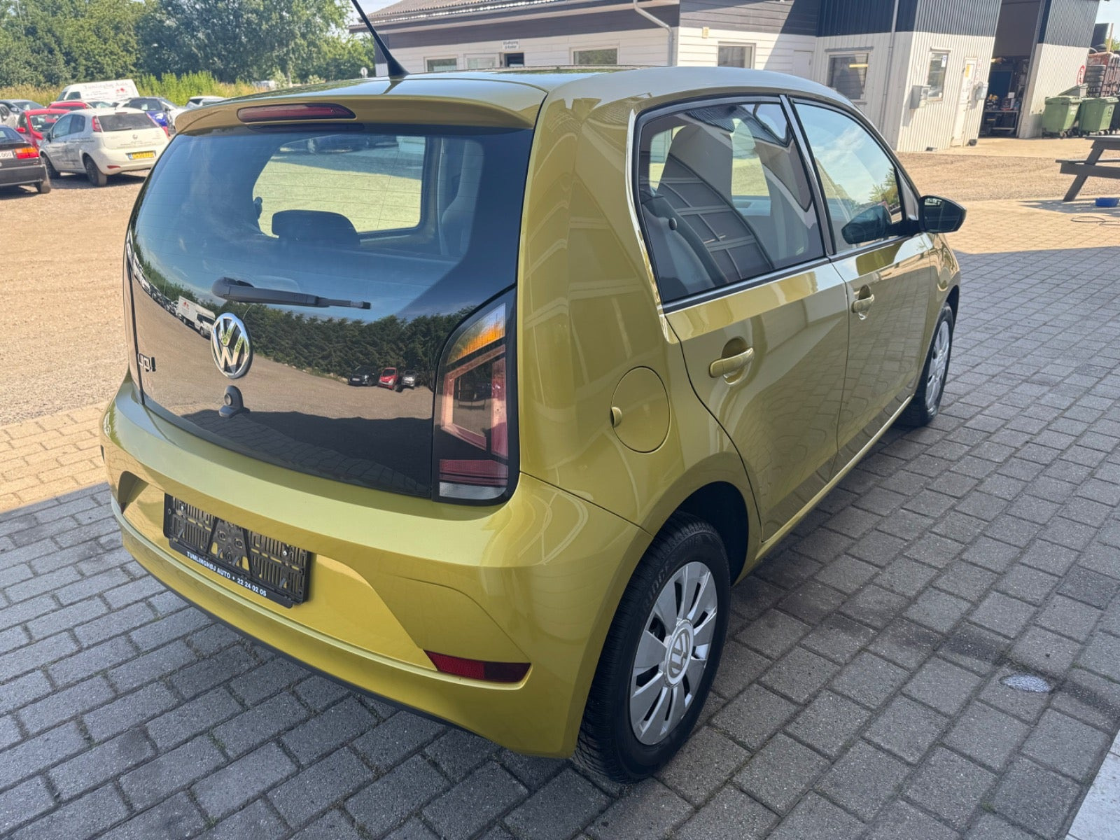 Gul VW UP! fra 2018