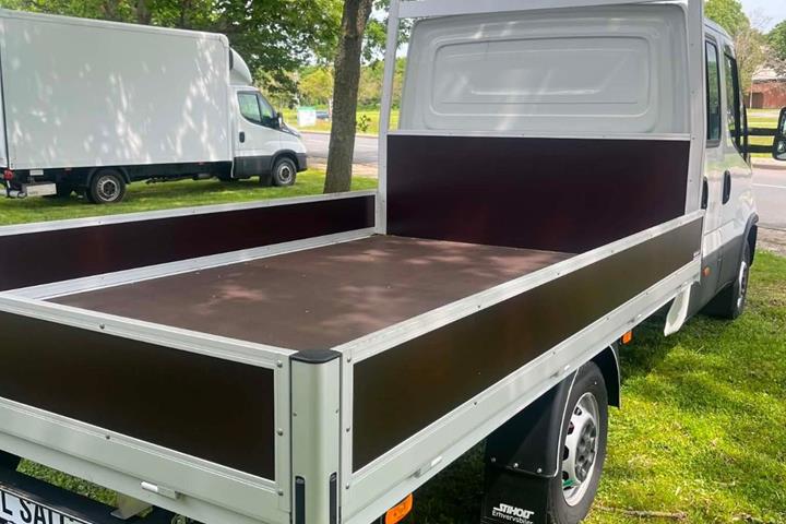 Hvid Iveco Daily fra 2026