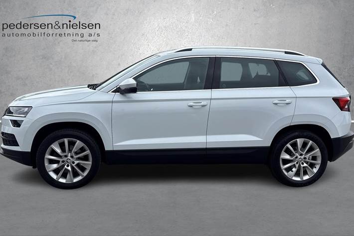 Hvid Skoda Karoq fra 2018
