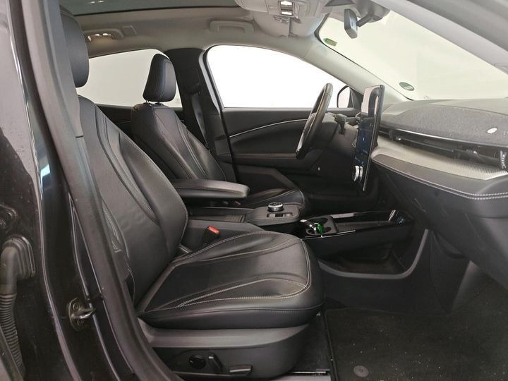 Sort Ford Mustang Mach-E fra 2022