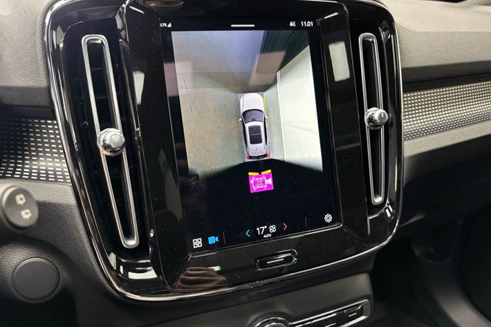 Sort Volvo XC40 fra 2021