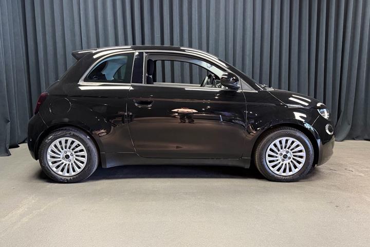 Sort Fiat 500e fra 2023