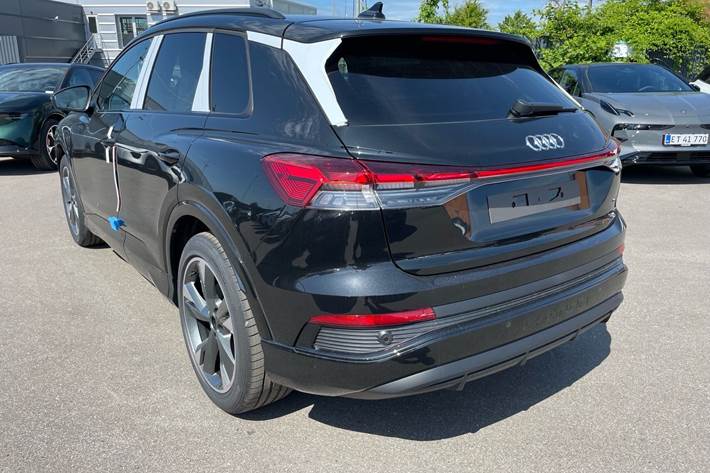 Sort Audi Q4 fra 2026