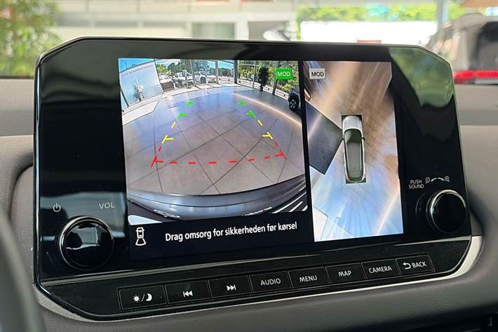 Grå Nissan Qashqai fra 2021
