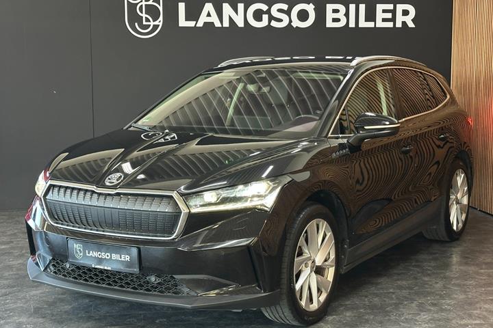 Sort Skoda Enyaq fra 2021 set udefra