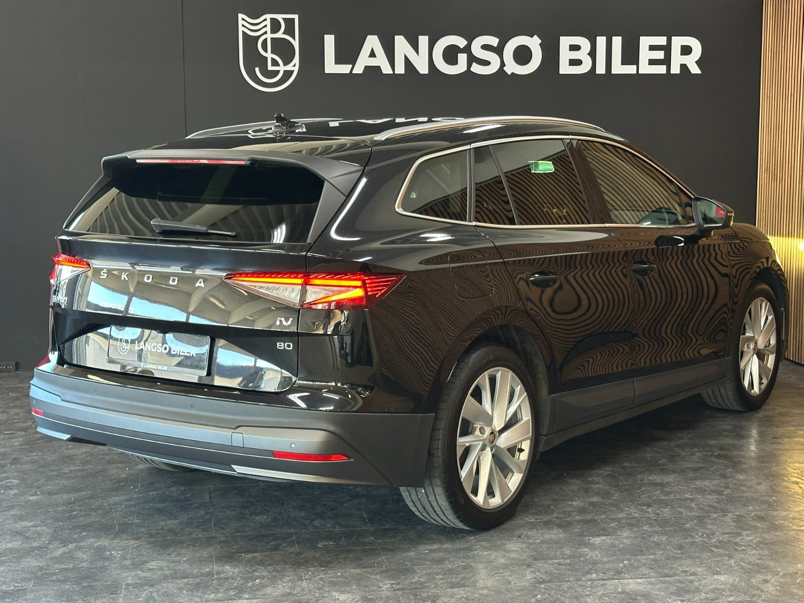 Sort Skoda Enyaq fra 2021